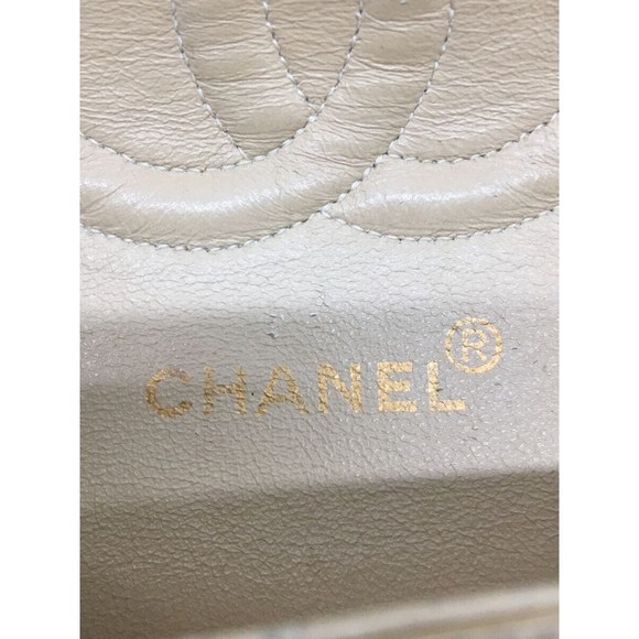 Chanel Vintage Matelasse Leather Chain Shoulder Bag - Picture 3 of 6